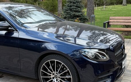 Mercedes-Benz E-Класс, 2019 год, 4 000 000 рублей, 5 фотография