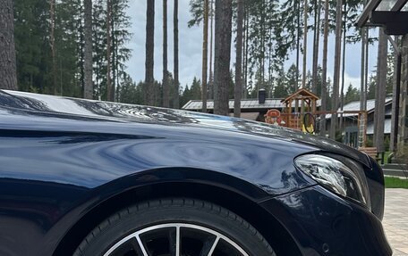 Mercedes-Benz E-Класс, 2019 год, 4 000 000 рублей, 6 фотография