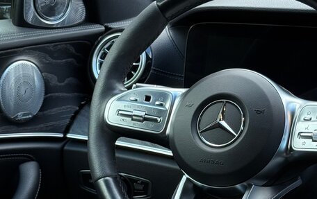 Mercedes-Benz E-Класс, 2019 год, 4 000 000 рублей, 13 фотография