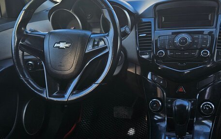 Chevrolet Cruze II, 2011 год, 555 000 рублей, 11 фотография