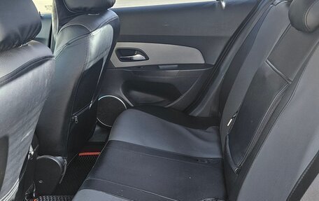 Chevrolet Cruze II, 2011 год, 555 000 рублей, 12 фотография