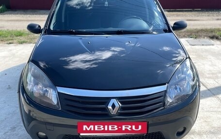 Renault Sandero I, 2014 год, 580 000 рублей, 2 фотография