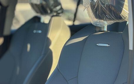 Toyota RAV4, 2025 год, 4 690 000 рублей, 21 фотография