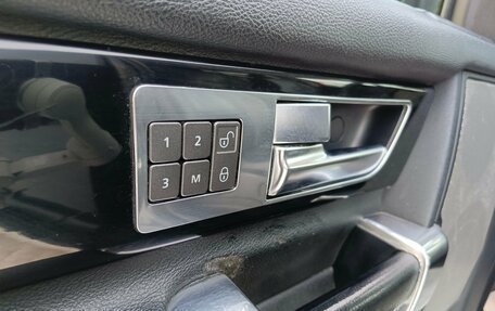 Land Rover Discovery IV, 2012 год, 1 790 000 рублей, 13 фотография