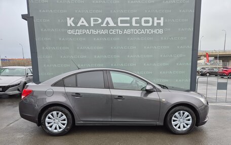 Chevrolet Cruze II, 2010 год, 670 000 рублей, 4 фотография
