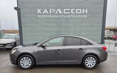 Chevrolet Cruze II, 2010 год, 670 000 рублей, 3 фотография