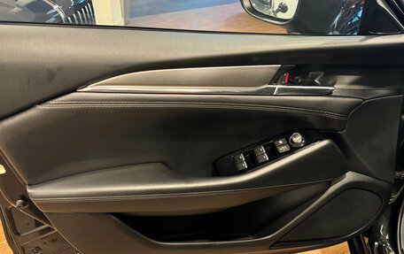 Mazda 6, 2019 год, 2 490 000 рублей, 12 фотография