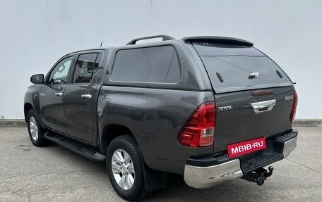 Toyota Hilux VIII, 2019 год, 3 150 000 рублей, 7 фотография