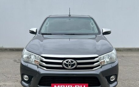 Toyota Hilux VIII, 2019 год, 3 150 000 рублей, 2 фотография