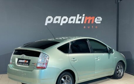 Toyota Prius, 2005 год, 550 000 рублей, 3 фотография