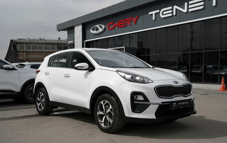 KIA Sportage IV рестайлинг, 2018 год, 1 880 000 рублей, 2 фотография