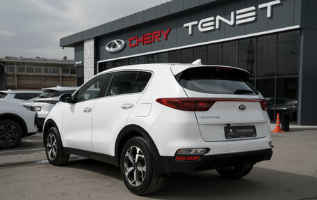 KIA Sportage IV рестайлинг, 2018 год, 1 880 000 рублей, 4 фотография