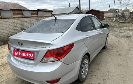 Hyundai Solaris II рестайлинг, 2013 год, 265 000 рублей, 2 фотография