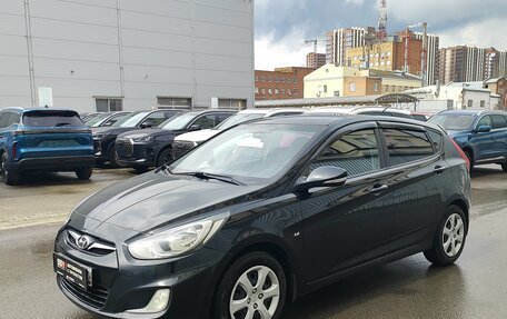 Hyundai Solaris II рестайлинг, 2012 год, 561 000 рублей, 1 фотография