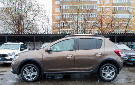 Renault Sandero II рестайлинг, 2019 год, 1 159 000 рублей, 2 фотография