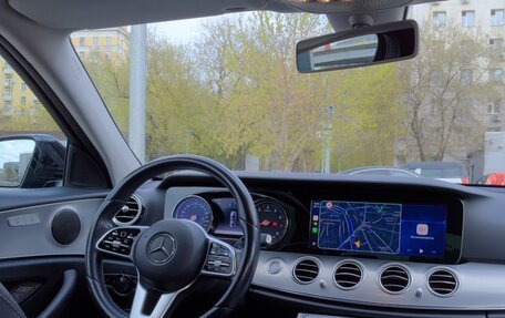 Mercedes-Benz E-Класс, 2020 год, 3 300 000 рублей, 10 фотография