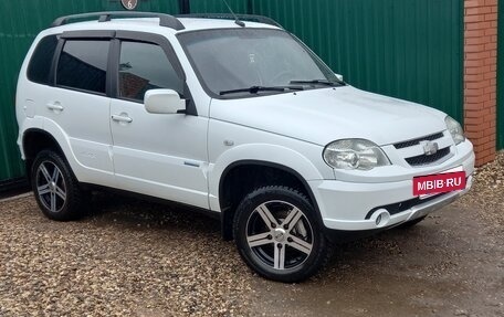 Chevrolet Niva I рестайлинг, 2010 год, 520 000 рублей, 5 фотография
