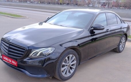 Mercedes-Benz E-Класс, 2020 год, 3 300 000 рублей, 16 фотография