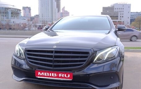 Mercedes-Benz E-Класс, 2020 год, 3 300 000 рублей, 15 фотография