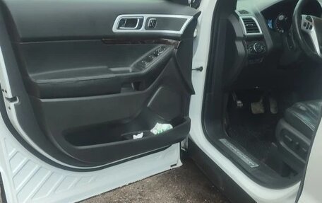 Ford Explorer VI, 2013 год, 1 500 000 рублей, 8 фотография