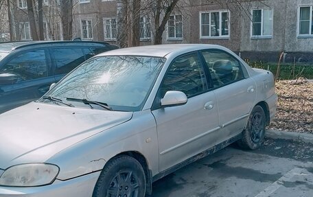 KIA Spectra II (LD), 2005 год, 180 000 рублей, 2 фотография