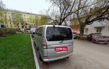 Nissan Serena II, 2000 год, 420 000 рублей, 4 фотография