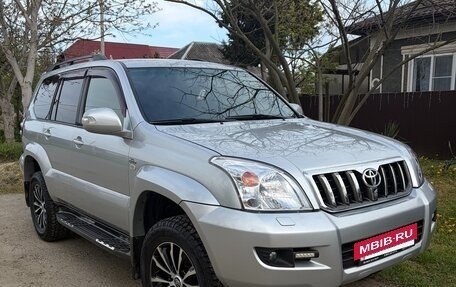 Toyota Land Cruiser Prado 120 рестайлинг, 2006 год, 2 500 000 рублей, 2 фотография