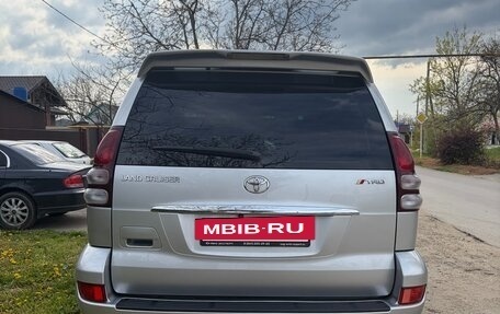 Toyota Land Cruiser Prado 120 рестайлинг, 2006 год, 2 500 000 рублей, 5 фотография