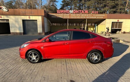 Hyundai Solaris II рестайлинг, 2011 год, 630 000 рублей, 3 фотография