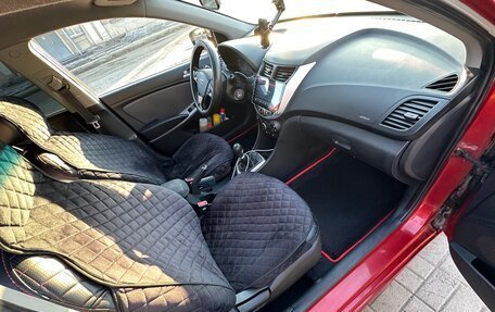 Hyundai Solaris II рестайлинг, 2011 год, 630 000 рублей, 6 фотография