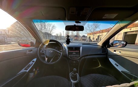 Hyundai Solaris II рестайлинг, 2011 год, 630 000 рублей, 9 фотография