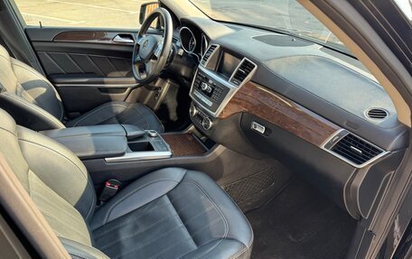 Mercedes-Benz GL-Класс, 2012 год, 1 950 000 рублей, 14 фотография