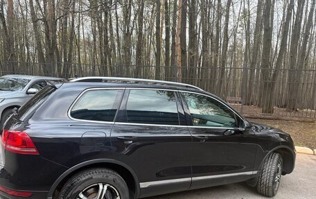 Volkswagen Touareg III, 2011 год, 2 200 000 рублей, 4 фотография