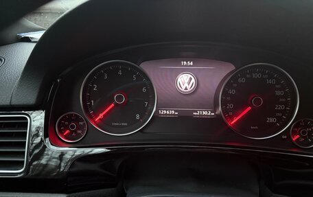 Volkswagen Touareg III, 2011 год, 2 200 000 рублей, 10 фотография