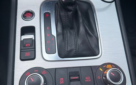 Volkswagen Touareg III, 2011 год, 2 200 000 рублей, 8 фотография