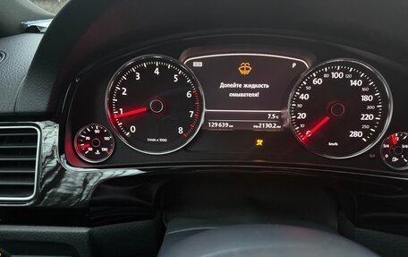 Volkswagen Touareg III, 2011 год, 2 200 000 рублей, 11 фотография