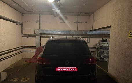 Volkswagen Touareg III, 2011 год, 2 200 000 рублей, 16 фотография