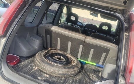 Nissan X-Trail, 2002 год, 300 000 рублей, 7 фотография