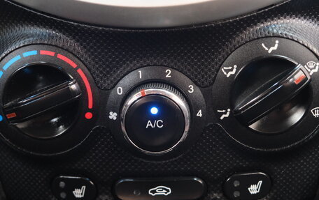 Hyundai Solaris II рестайлинг, 2011 год, 789 000 рублей, 16 фотография