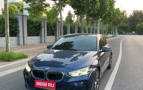 BMW 1 серия, 2023 год, 1 990 000 рублей, 1 фотография