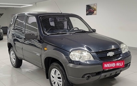 Chevrolet Niva I рестайлинг, 2010 год, 458 000 рублей, 3 фотография