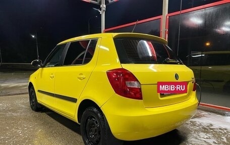 Skoda Fabia II, 2011 год, 650 000 рублей, 2 фотография