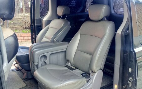 Hyundai Grand Starex Grand Starex I рестайлинг 2, 2012 год, 2 050 000 рублей, 16 фотография