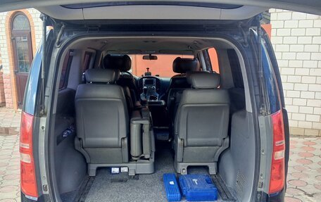 Hyundai Grand Starex Grand Starex I рестайлинг 2, 2012 год, 2 050 000 рублей, 17 фотография