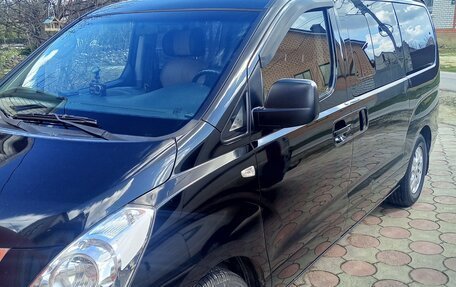 Hyundai Grand Starex Grand Starex I рестайлинг 2, 2012 год, 2 050 000 рублей, 21 фотография