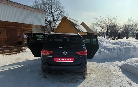 Volkswagen Touran III, 2016 год, 1 440 000 рублей, 6 фотография