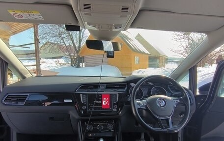 Volkswagen Touran III, 2016 год, 1 440 000 рублей, 14 фотография