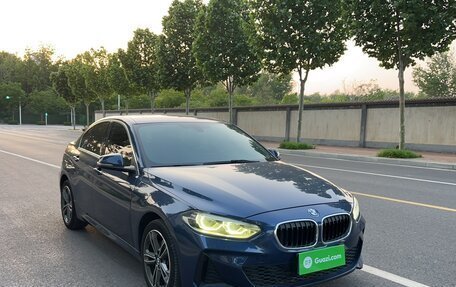 BMW 1 серия, 2023 год, 1 990 000 рублей, 3 фотография