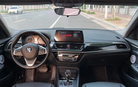 BMW 1 серия, 2023 год, 1 990 000 рублей, 11 фотография