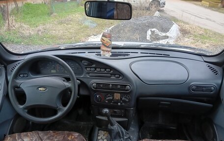 Chevrolet Niva I рестайлинг, 2003 год, 240 000 рублей, 1 фотография